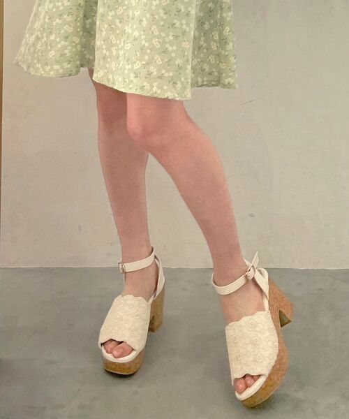 MAJESTIC LEGON（マジェスティックレゴン）の「スカラップリボンsetサンダル（サンダル・レディース・ホワイト系その他/グレイッシュベージュ/ライトグレー/ブラック・SMALL/MEDIUM/LARGE/X-LARGE）」の21枚目の写真