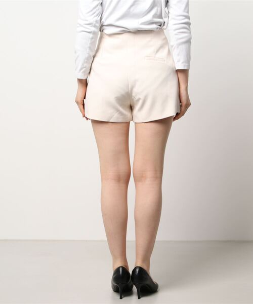 titty＆Co. PETIT by poyo（ティティーアンドコープティバイポヨ）の「【titty&Co.PETIT by POYO】タックショートパンツ（その他パンツ・レディース・アイボリー/ブラック・SMALL/MEDIUM）」の12枚目の写真