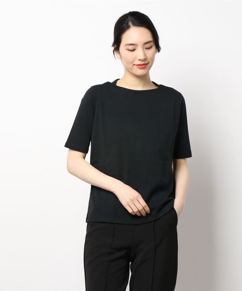BELLUNA(ベルーナ)の「艶やか綿100%ボートネックプルオーバー(Tシャツ/カットソー・レディース・ホワイト/ライトグレー/ブラック/モカ/グレー系その他/レッド系その他/ロイヤルブルー・MEDIUM/LARGE/X-LARGE)」の14枚目の写真