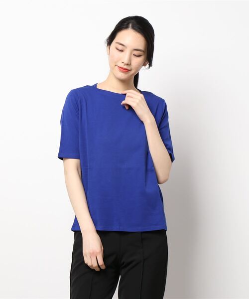 BELLUNA(ベルーナ)の「艶やか綿100%ボートネックプルオーバー(Tシャツ/カットソー・レディース・ホワイト/ライトグレー/ブラック/モカ/グレー系その他/レッド系その他/ロイヤルブルー・MEDIUM/LARGE/X-LARGE)」の18枚目の写真