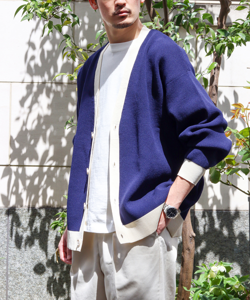 JOURNAL STANDARD(ジャーナルスタンダード)の「【LOGAN/ローガン×JOURNAL STANDARD】別注 トリム カーディガン(カーディガン/ボレロ・メンズ・ネイビー/ナチュラル/イエロー/グリーン・LARGE/MEDIUM)」の3枚目の写真