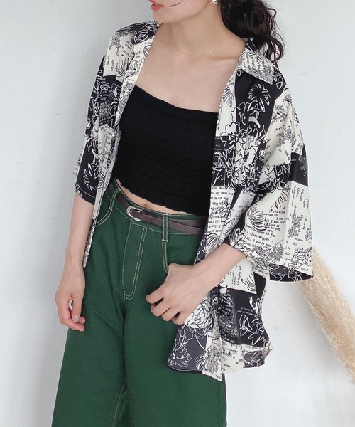 AS KNOW AS plus（アズノゥアズプラス）の「●着回し ビッグ半袖シャツ（シャツ/ブラウス・レディース・アイボリー/オフホワイト/ブラック系その他/グリーン/ブラック系その他2/ブルー系その他/ホワイト系その他3/ホワイト系その他2/ホワイト系その他・FREE）」の4枚目の写真