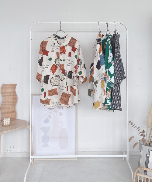 AS KNOW AS plus（アズノゥアズプラス）の「●着回し ビッグ半袖シャツ（シャツ/ブラウス・レディース・アイボリー/オフホワイト/ブラック系その他/グリーン/ブラック系その他2/ブルー系その他/ホワイト系その他3/ホワイト系その他2/ホワイト系その他・FREE）」の11枚目の写真