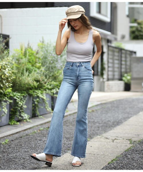 ANAP（アナップ）の「ストレッチフレアデニム（デニムパンツ・レディース・ブルー/ライトブルー・L/M/S）」の4枚目の写真