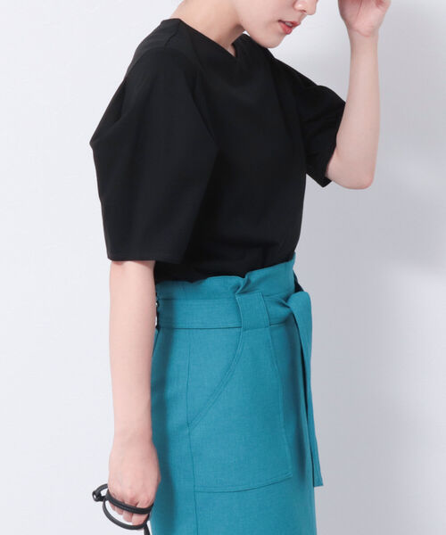 NOLLEY’S（ノーリーズ）の「◇【WEB限定】袖タックコットンTシャツ（Tシャツ/カットソー・レディース・ブラック/ベージュ/パープル/オフホワイト/イエロー・FREE）」の4枚目の写真