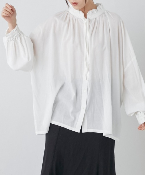 OMNES(オムネス)の「綿レーヨンフリルバンドカラー長袖シャツ(シャツ/ブラウス・レディース・ホワイト/ブラック/グリーン・FREE)」の13枚目の写真