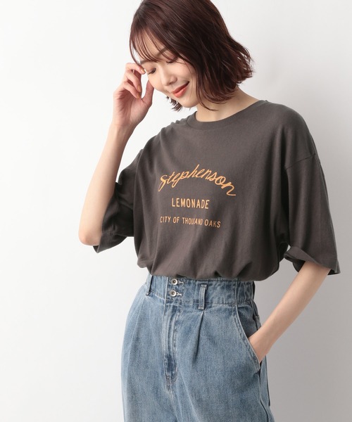 GLOBAL WORK（グローバルワーク）の「ヴィンテージプリントTシャツ/294505（Tシャツ/カットソー・レディース・スミクロ/グリーン/パープル・FREE）」の2枚目の写真