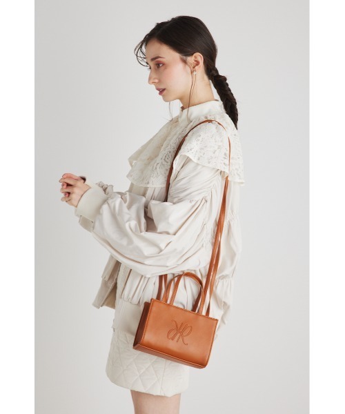 rienda(リエンダ)の「RRスクエアミニバッグ(ショルダーバッグ・レディース・レッド/グリーン/ベージュ/ブラック/キャメル・FREE)」の4枚目の写真