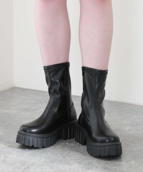 archives（アルシーヴ）の「厚底ストレッチブーツ（ブーツ・レディース・ブラック/アイボリー・MEDIUM/LARGE）」の3枚目の写真