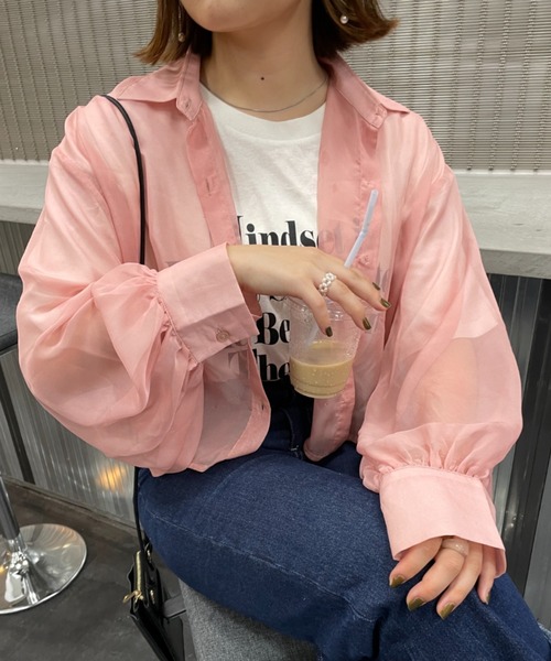 nemne store（ネンネストア）の「袖ボリュームシアーショートシャツ（シャツ/ブラウス・レディース・ピンク/オレンジ/アイボリー・フリー）」の3枚目の写真