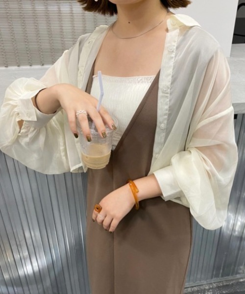 nemne store（ネンネストア）の「袖ボリュームシアーショートシャツ（シャツ/ブラウス・レディース・ピンク/オレンジ/アイボリー・フリー）」の2枚目の写真