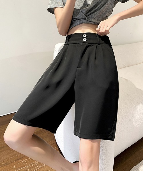 Coo+i(クーイ)の「ショートパンツ(スラックス・レディース・ホワイト/ブラック・M/L)」の3枚目の写真
