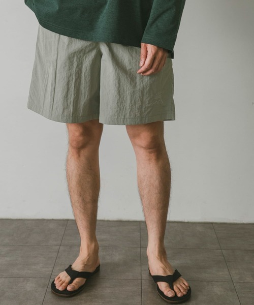 URBAN RESEARCH DOORS(アーバンリサーチドアーズ)の「URDナイロンイージーショーツ(その他パンツ・メンズ・ブラック/ネイビー/グレー/グリーン・MEDIUM/LARGE)」の7枚目の写真
