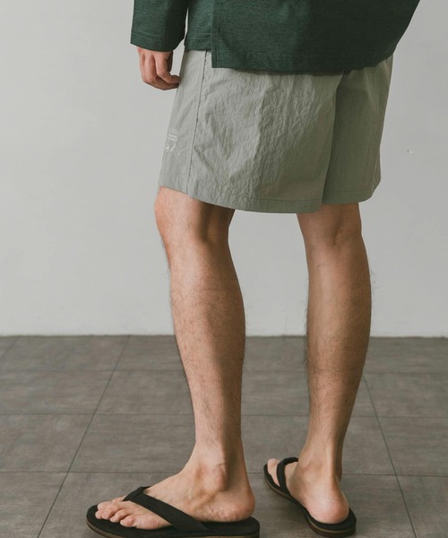 URBAN RESEARCH DOORS(アーバンリサーチドアーズ)の「URDナイロンイージーショーツ(その他パンツ・メンズ・ブラック/ネイビー/グレー/グリーン・MEDIUM/LARGE)」の9枚目の写真