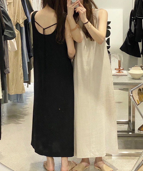 VENCEEXCHANGE（ヴァンスエクスチェンジ）の「バックリボンノースリーブワンピ（ワンピース・レディース・ベージュ/ブラック・FREE）」の4枚目の写真