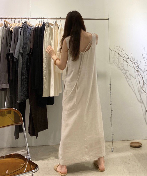 VENCEEXCHANGE（ヴァンスエクスチェンジ）の「バックリボンノースリーブワンピ（ワンピース・レディース・ベージュ/ブラック・FREE）」の10枚目の写真