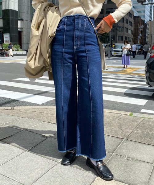 CPCM（シーピーシーエム）の「ピンタック×ハイウエストデニムワイドパンツ（デニムパンツ・レディース・ブラック/インディゴブルー/サックスブルー・FREE）」の3枚目の写真