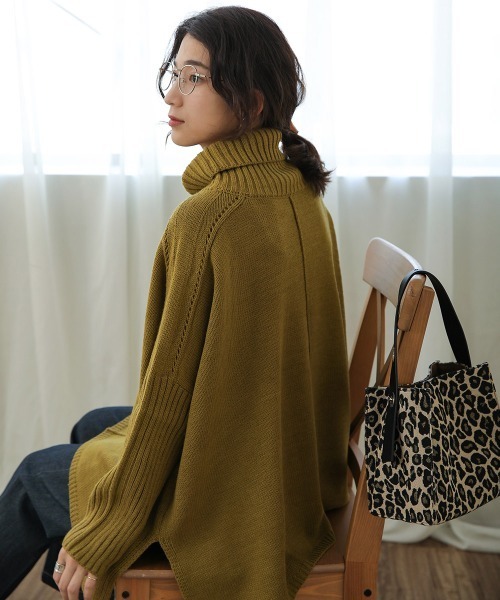 Bou Jeloud（ブージュルード）の「ピンタック入りニット（ニット/セーター・レディース・ブラック/レッド/カーキ/ブルー・FREE）」の3枚目の写真