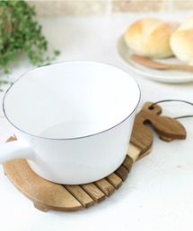 salle de bal（サルデバル）の「アカシア 鍋敷き nabeshiki TCI（キッチンツール）」