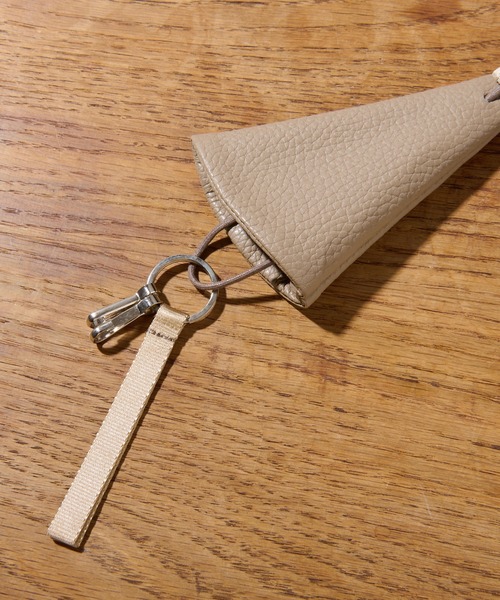 TIDEWAY(タイドウェイ)の「KEY POPPER 本革 キーアクセサリー 鍵ストラップ(キーケース/キーアクセサリー・レディース・ブルー/グリーン/ライム/ベージュ/ブラック・フリー)」の6枚目の写真
