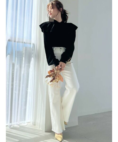 RESEXXY（リゼクシー）の「モノグラムエンボスパンプス（パンプス・レディース・ブラック/イエロー・SMALL/MEDIUM/LARGE）」の6枚目の写真