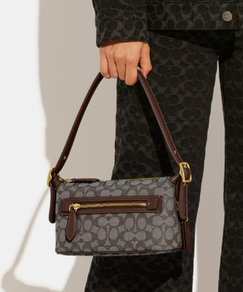 COACH（コーチ）の「デミ バッグ・シグネチャー ジャカード