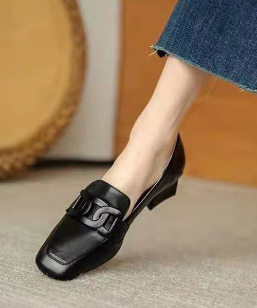 STYLEBLOCK(スタイルブロック)の「チェーン風装飾太ヒールローファーパンプス(パンプス・レディース・ブラック/ベージュ系その他/ホワイト系その他・37/39/34/38/36/35)」の1枚目の写真
