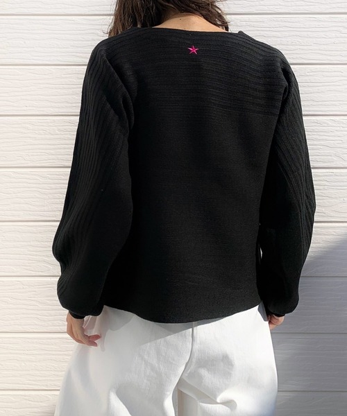 Q(キュー)の「針抜き切替ドルマンニット(ニット/セーター・レディース・ベージュ/アイボリー/ブラック/ライトブルー・MEDIUM)」の13枚目の写真