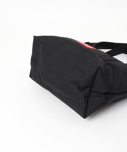 Manhattan Portage（マンハッタンポーテージ）の「Rego Tote Bag BT21（トートバッグ・レディース・ブラック・SMALL）」の17枚目の写真