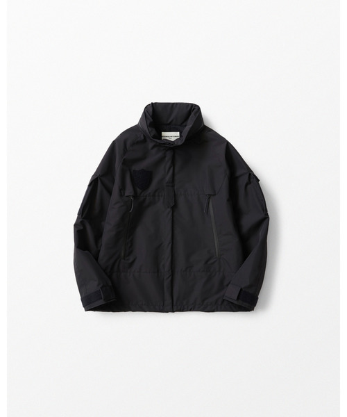 WHIZLIMITED（ウィズリミテッド）の「ARC JACKET（マウンテンパーカー・メンズ・ブラック・LARGE/MEDIUM）」の4枚目の写真