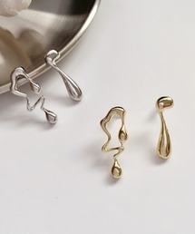 mebole（メボレ）の「ニュアンスデザインピアス（ピアス（両耳用））」