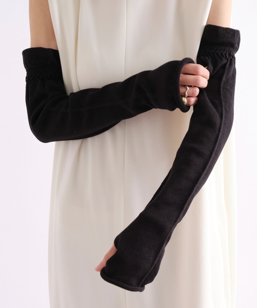 BIRTHDAY BAR（バースデイバー）の「UV保湿 アームカバー（アームカバー・レディース・ベージュ/ブラック・フリー）」の2枚目の写真