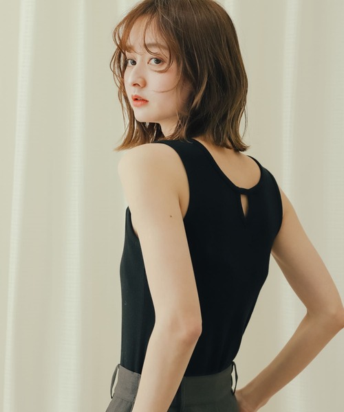 SENSE OF PLACE by URBAN RESEARCH（センスオブプレイスバイアーバンリサーチ）の「2WAYタンクトップ（タンクトップ・レディース・ブラック/ベージュ/パープル/アイボリー・ONE）」の15枚目の写真