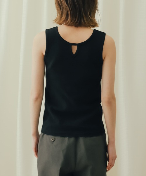 SENSE OF PLACE by URBAN RESEARCH（センスオブプレイスバイアーバンリサーチ）の「2WAYタンクトップ（タンクトップ・レディース・ブラック/ベージュ/パープル/アイボリー・ONE）」の22枚目の写真