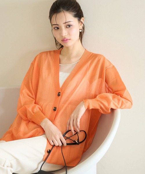 ROPE' PICNIC(ロペピクニック)の「【WEB限定カラー:ブルー】Vネックシアーカーディガン(カーディガン/ボレロ・レディース・ブラック/ベージュ/ターコイズブルー/オレンジ/ブルー/ブルー系その他5・38)」の6枚目の写真