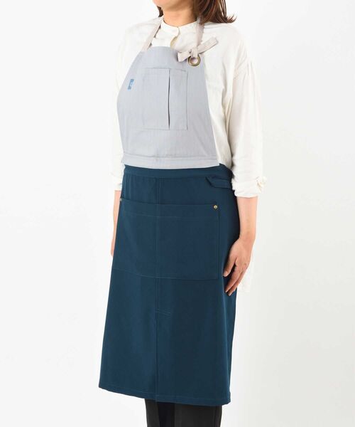 BRUNO(ブルーノ)の「BRUNO ブルーノ スイッチロン カフェ エプロン BHK287(エプロン・レディース・ブルー/ブラウン/ブラウン系その他・フリ-)」の11枚目の写真