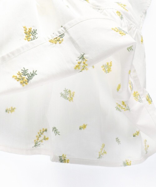 BRANSHES(ブランシェス)の「【ペア/お揃い】ミモザ刺繍チュニック(チュニック・キッズ・オフホワイト/ネイビー・90/100/130/110/120)」の15枚目の写真