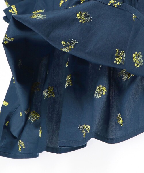 BRANSHES(ブランシェス)の「【ペア/お揃い】ミモザ刺繍チュニック(チュニック・キッズ・オフホワイト/ネイビー・90/100/130/110/120)」の6枚目の写真