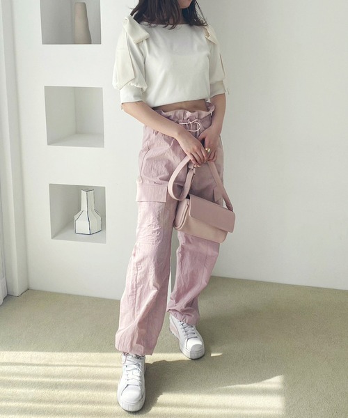 one after another NICE CLAUP(ワンアフターアナザーナイスクラップ)の「リボン取り外し可能/肩リボンテレコトップス(Tシャツ/カットソー・レディース・オフホワイト/ブルー/ブラック系その他/ピンクベージュ・FREE)」の13枚目の写真