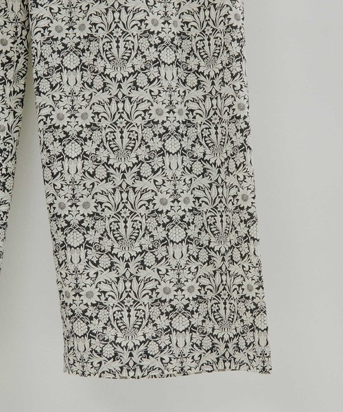 SALON adam et rope'（サロン アダム エ ロペ）の「【LIBERTY】【セットアップ対応・洗える】リバティプリントイージーリラックスパンツ（その他パンツ・レディース・ピンク/ブラウン/ブラック・FREE）」の7枚目の写真
