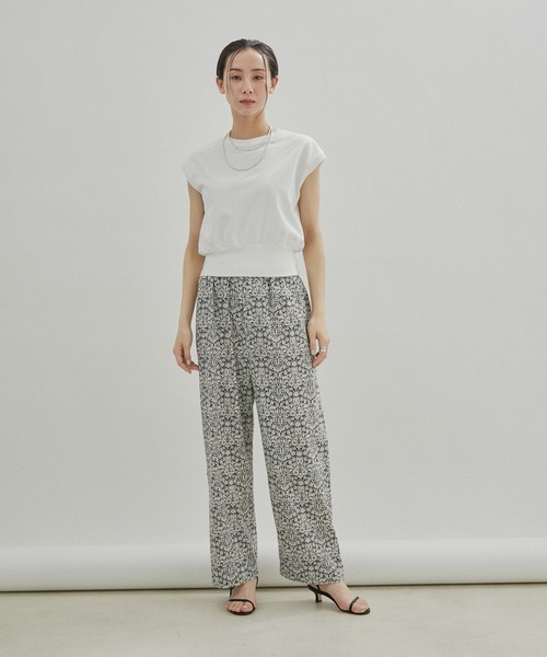 SALON adam et rope'（サロン アダム エ ロペ）の「【LIBERTY】【セットアップ対応・洗える】リバティプリントイージーリラックスパンツ（その他パンツ・レディース・ピンク/ブラウン/ブラック・FREE）」の13枚目の写真