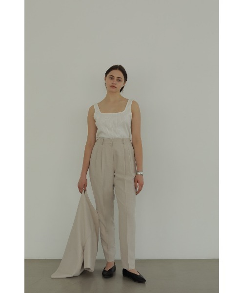 MANOF（マノフ）の「SQUARE CUT TANK TOP（タンクトップ・レディース・アイボリー/ホワイト/ブラック・S/M）」の4枚目の写真