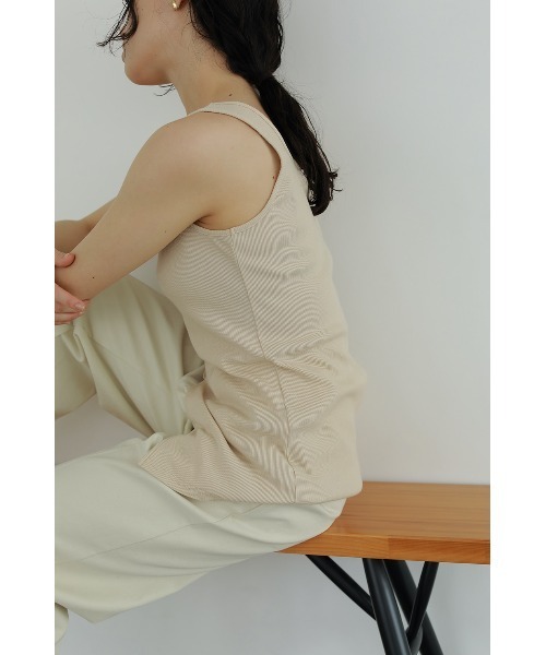 MANOF（マノフ）の「SQUARE CUT TANK TOP（タンクトップ・レディース・アイボリー/ホワイト/ブラック・S/M）」の15枚目の写真