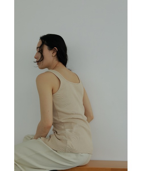 MANOF（マノフ）の「SQUARE CUT TANK TOP（タンクトップ・レディース・アイボリー/ホワイト/ブラック・S/M）」の16枚目の写真