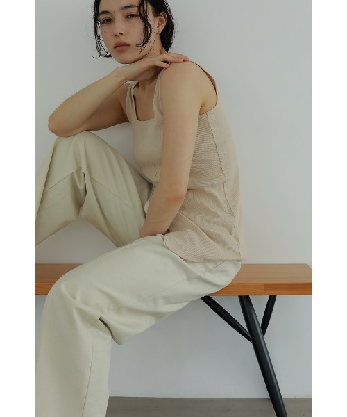 MANOF（マノフ）の「SQUARE CUT TANK TOP（タンクトップ・レディース・アイボリー/ホワイト/ブラック・S/M）」の18枚目の写真