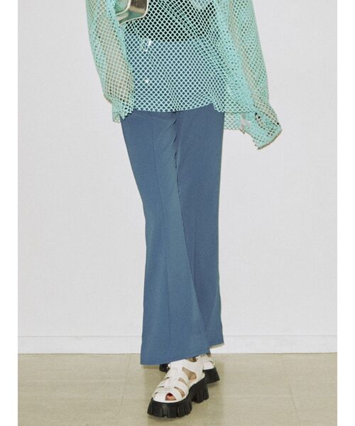 jouetie（ジュエティ）の「センターピンタックカラーフレアパンツ（その他パンツ・レディース・ブラック/ピンク/ブルー・MEDIUM）」の3枚目の写真