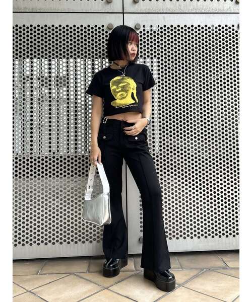 jouetie（ジュエティ）の「センターピンタックカラーフレアパンツ（その他パンツ・レディース・ブラック/ピンク/ブルー・MEDIUM）」の4枚目の写真