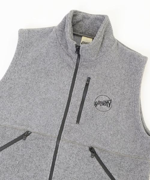HOLIDAY（ホリデイ）の「CLASSIC FLEECE VEST クラシックフリースベスト（ベスト・レディース・グレー・ONE SIZE）」の10枚目の写真