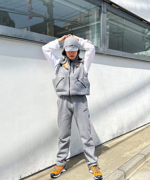 HOLIDAY（ホリデイ）の「CLASSIC FLEECE VEST クラシックフリースベスト（ベスト・レディース・グレー・ONE SIZE）」の18枚目の写真