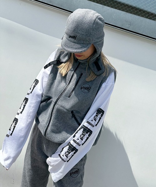 HOLIDAY（ホリデイ）の「CLASSIC FLEECE VEST クラシックフリースベスト（ベスト・レディース・グレー・ONE SIZE）」の2枚目の写真